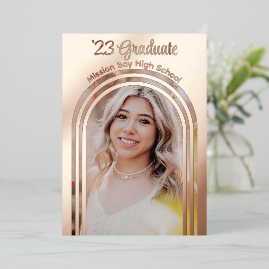 2025卒業パーティー写真アーチバラゴールドフォイルイン 箔招待状 (立ち正面)