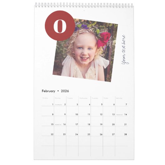 2025家族の写真コラージュモノグラムのブルゴーニュ カレンダー (2月 2026)