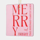 2025年と明モダンるい赤メリーピンクのクリスマス セラミックオーナメント (左)