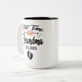 2025年のおばあちゃんに初めてプレゼント ツートーンマグカップ (正面左)