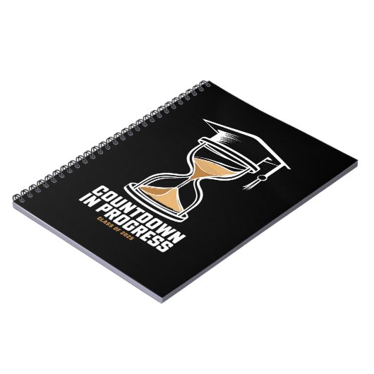 2025年のシニア・クラスの卒業ギフトへのカウントダウン ノートブック (左側)