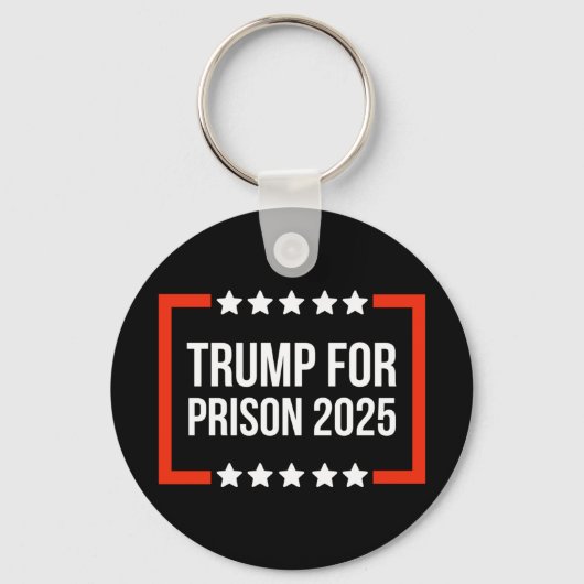 2025年の刑務所のトランプ キーホルダー (正面)