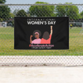 2025年の女性国際的デーのアクションを加速 横断幕 (インサイチュ)