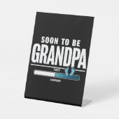 2025年の新しいグランドパ 台座サイン (正面)