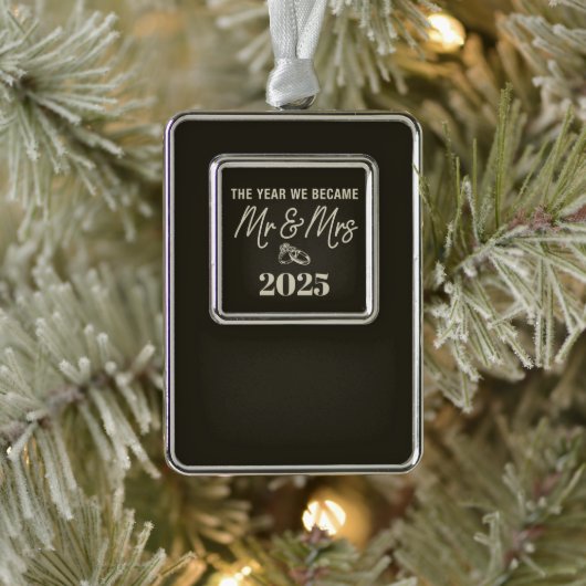 2025年の私たちの年パーソナライズされた シルバープレートフレームオーナメント (ツリー)