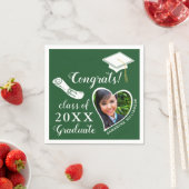 2025年の緑と白のクラスのおめでとう卒業 スタンダードカクテルナプキン (インサイチュ)