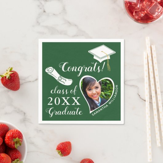 2025年の緑と白のクラスのおめでとう卒業 スタンダードカクテルナプキン (インサイチュ)