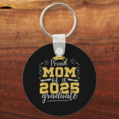 2025年の誇りを持ったMom Senior 2025年ClのMom キーホルダー (正面)