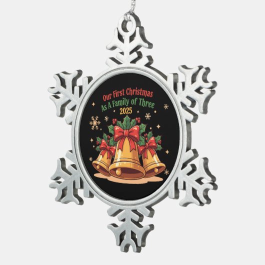 2025年の3つの家族としての初めてのクリスマス | スノーフレークピューターオーナメント (右)