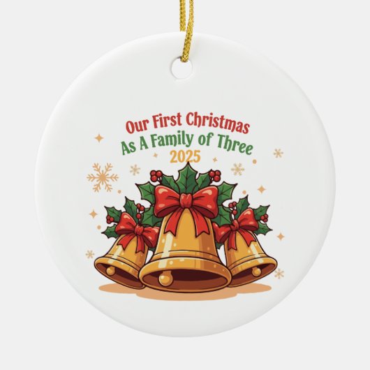 2025年の3つの家族としての初めてのクリスマス | セラミックオーナメント (正面)