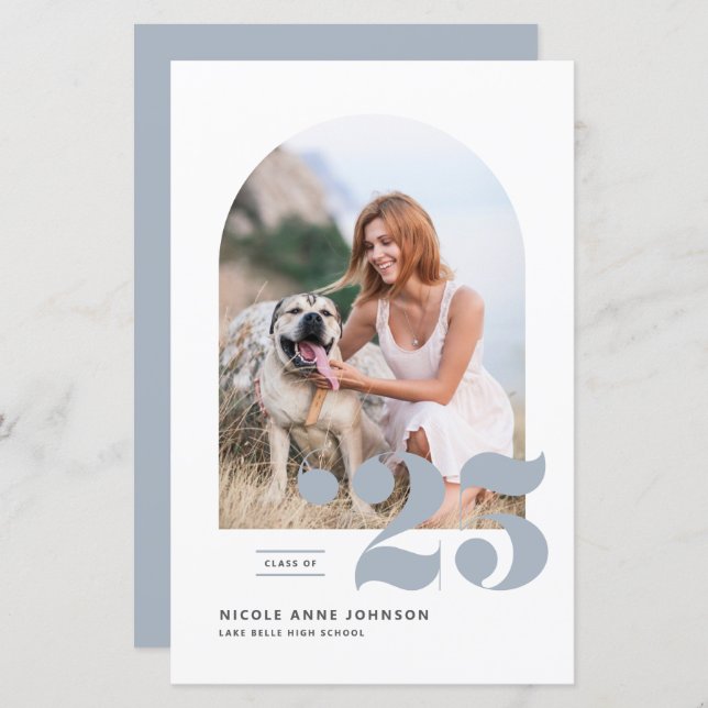 2025年のArch写真卒業のDusty Blue Class (正面/裏面)