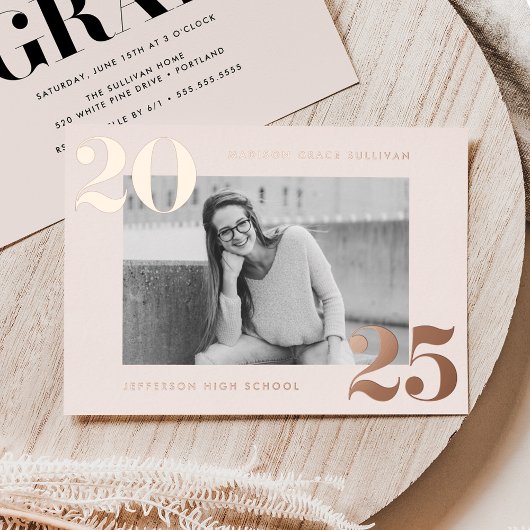 2025年はっきりしたクラスのクリームフォト卒業 箔招待状