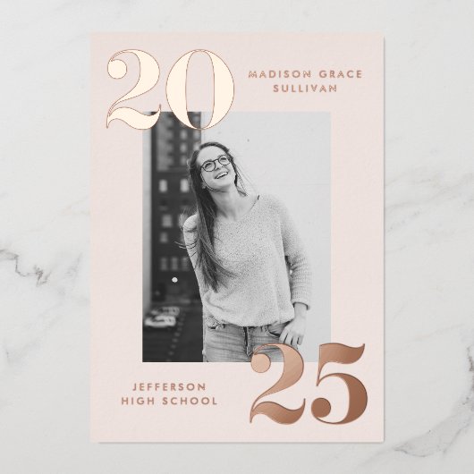 2025年はっきりしたクラスのクリームフォト卒業 箔招待状 (正面)