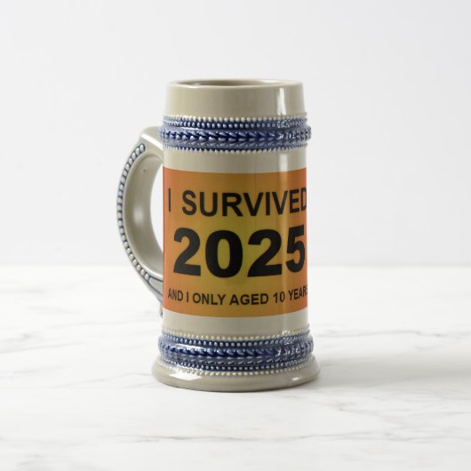 2025年を生き延びた ビールジョッキ (正面左)