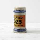 2025年を生き延びた ビールジョッキ (中央)