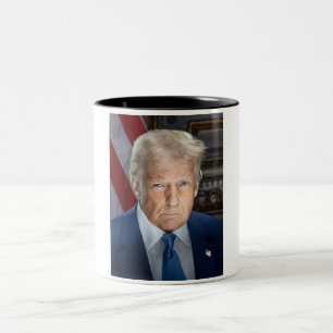2025年アメリカ大統領ドナルド・トランプの写真 ツートーンマグカップ