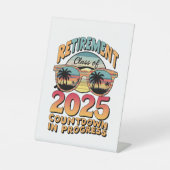 2025年カウントダウン進行中の除・売却クラス 台座サイン (正面)