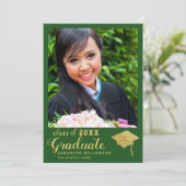 2025年クラスのグリーンと金ゴールド写真の卒業 案内状 (スタンド正面)
