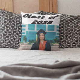 2025年クラスのブラックタイポグラフィ卒業写真 クッション