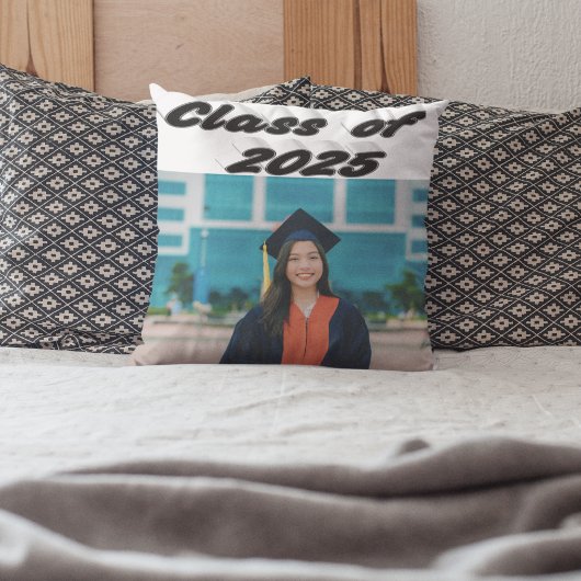 2025年クラスのブラックタイポグラフィ卒業写真 クッション