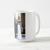 2025年ファーストカップルのドナルドとメラニアトランプ コーヒーマグカップ (正面右)