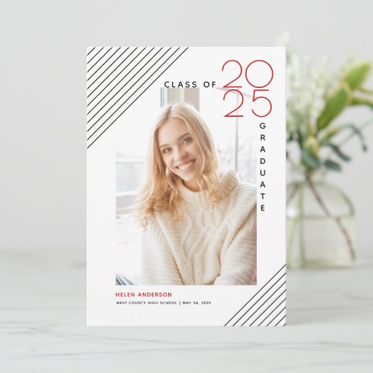 2025年モダン卒業ブラック赤写真クラス 案内状 (スタンド正面)