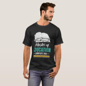 2025年修了式 楽しい先生 教育学修士 Tシャツ (正面フル)