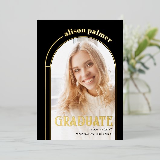 2025年卒業写真のGRADATE Class 箔招待状 (立ち正面)