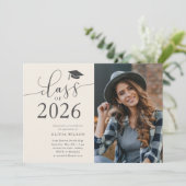 2025年度クリーム色の卒業パーティー写真テンプレート 招待状 (スタンド正面)