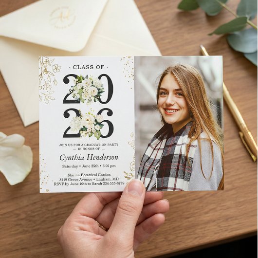 2025年度 卒業写真 グリーン ホワイト フローラル 卒業 招待状