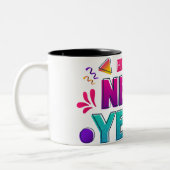 「2025年新年おめでとう🎆花火の豪華絢爛！」 ツートーンマグカップ (左)