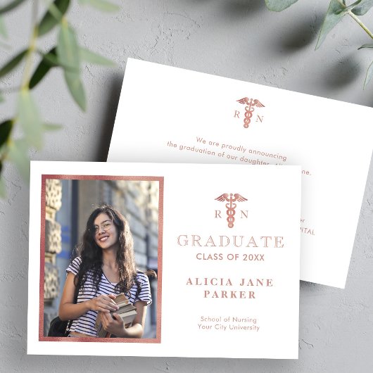 2025年看護学校卒業バラ金ゴールド写真 案内状