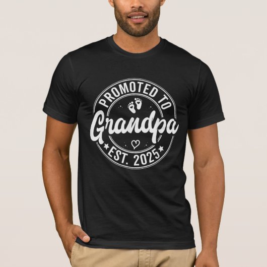 2025年祖父昇格 新しい祖父母 2025 Tシャツ (正面)