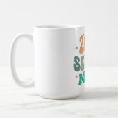 2025年誇りを持ったシニアモママママグ コーヒーマグカップ (左)