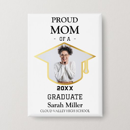 2025年誇りを持った卒業のお母さん（写真付き） 缶バッジ (正面)