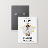 2025年誇りを持った卒業のお母さん（写真付き） 缶バッジ (正面/裏面)