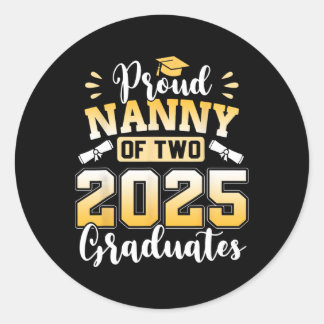 2025年誇りを持った卒業生2名のうちNanny 2025年クラス ラウンドシール