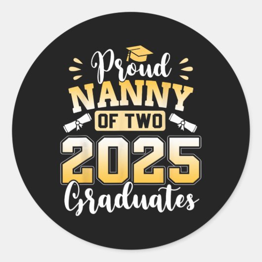 2025年誇りを持った卒業生2名のうちNanny 2025年クラス ラウンドシール (正面)