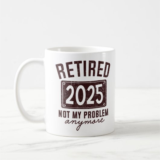 2025年退職 おもしろTシャツ 男性 女性 向け コーヒーマグカップ (左)