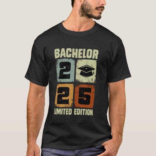 2025年限定版 楽しい学士号 Tシャツ (正面)