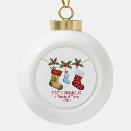 2025年3月の初めてのクリスマス | かわいい セラミックボールオーナメント (正面)