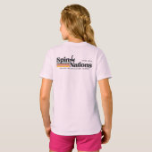 2025年 レトロ SpinNations ロゴ 誕生日Tシャツ Tシャツ (裏面フル)