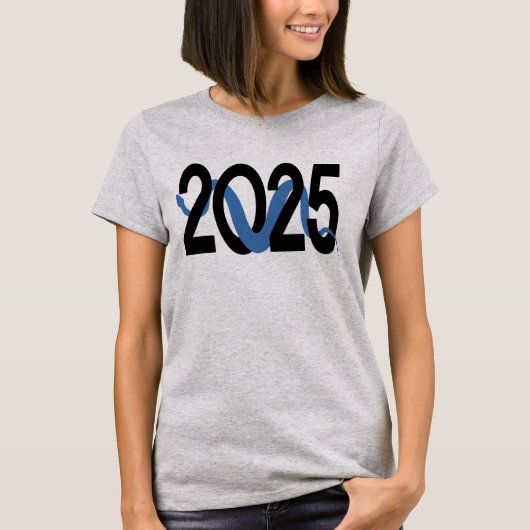 2025年 – 蛇の年。2番 Tシャツ (正面)