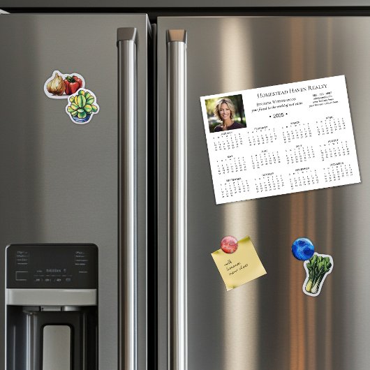 2025磁気企業の写真カレンダー – 水平