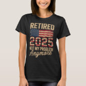 2025退職した年はアメリカ国旗Rで問題になった Tシャツ (正面)