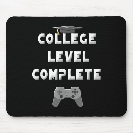 2025 College Level Complete おもしろい Video Gamer Grad マウスパッド (正面)
