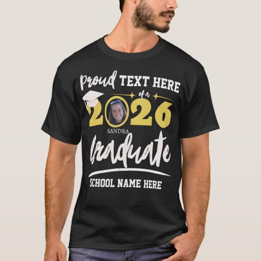 2026パーソナライズされた年誇りを持ったの卒業生クラス Tシャツ (正面)