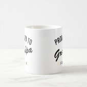 2026年おじいちゃんに昇格 コーヒーマグカップ (中央)