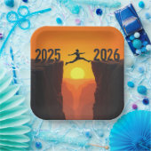 2026年の新年シルエットが崖を飛び立つ ペーパープレート (パーティー)