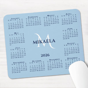 2026年カレンダー 上品なモノグラム 名前 ライトブルー マウスパッド